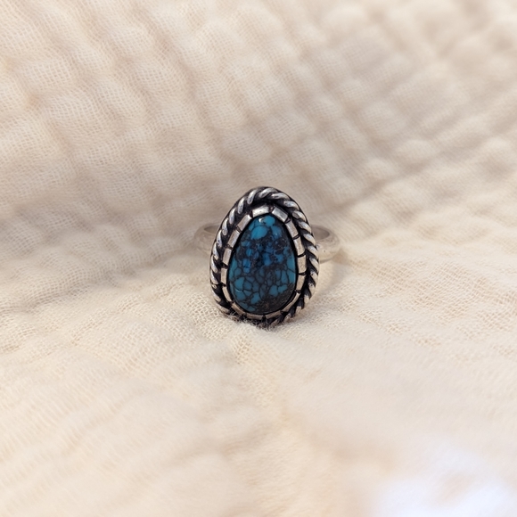 Deep Blue Turquoise Ring - Picture 2 of 3